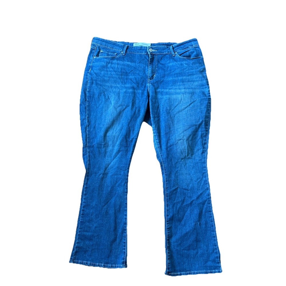 Signature Levi Strauss Blue Mid-Rise Boot Cut Jeans‎ Women's 20m 35x32 Med Wash